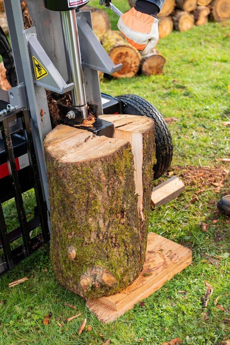 Oregon® 30-Ton 196cc Kohler SH265 Horizontal / Vertical Log Splitter (OR30TKO-1) - Image 5