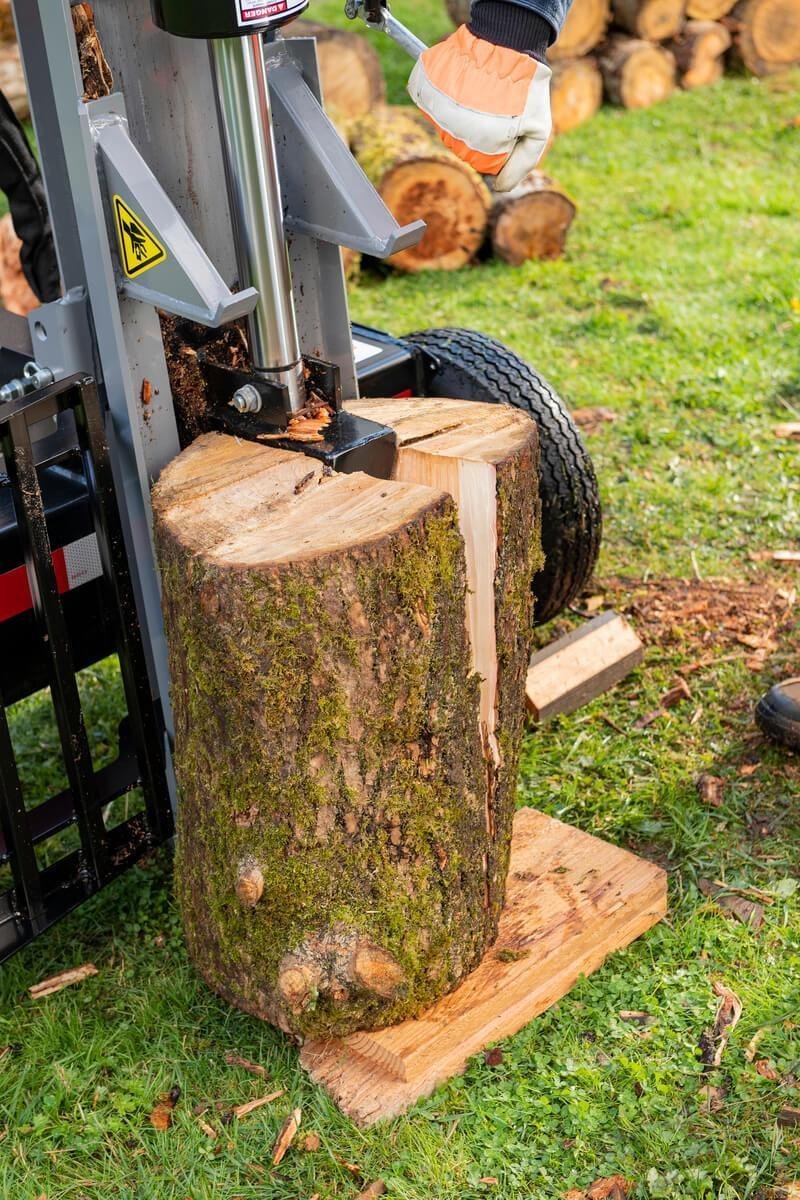 Oregon® 35-Ton 306cc Briggs & Stratton Horizontal / Vertical Log Splitter (OR35TBS-1) - Image 6